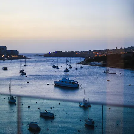 Szálloda Verdi Promenade 4*