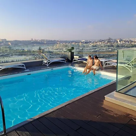 Verdi Promenade Hotel 4*