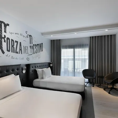 Verdi Promenade Hotel 4*